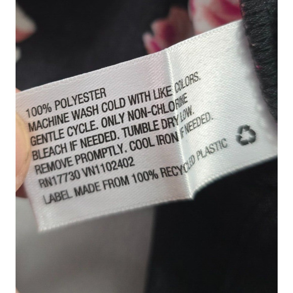 Xhiliration Swing Tank Women's XXL Black Pink Floral Scoop Neck Sleevelese NWT - Picture 4 of 16